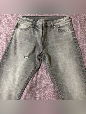 PacSun Men’s Skinny Grey Distressed Jeans